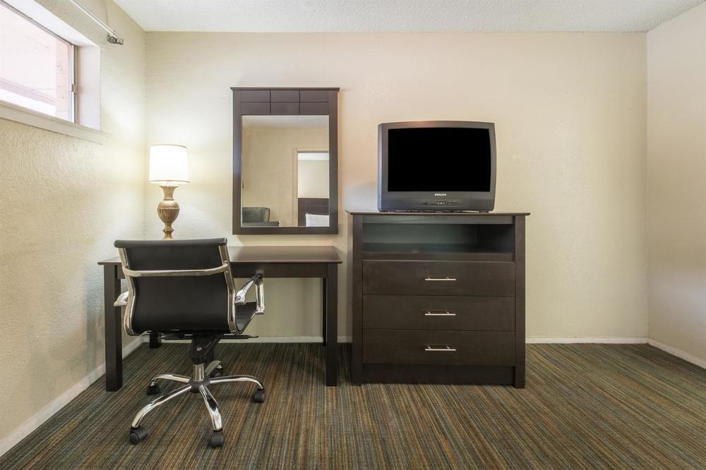 Express Inn Fort Worth
