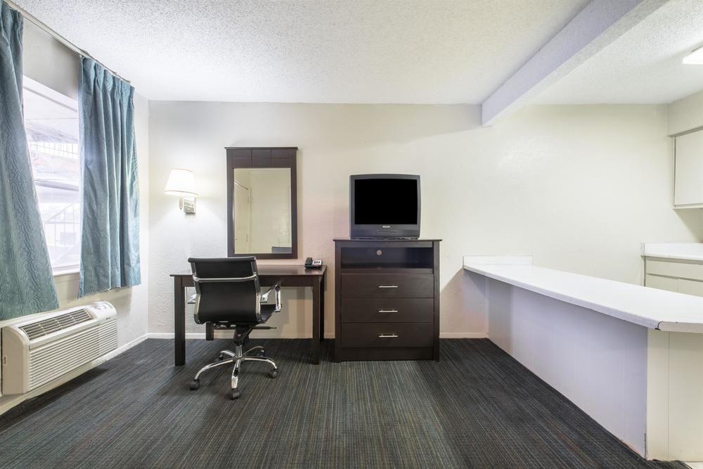 Express Inn Fort Worth
