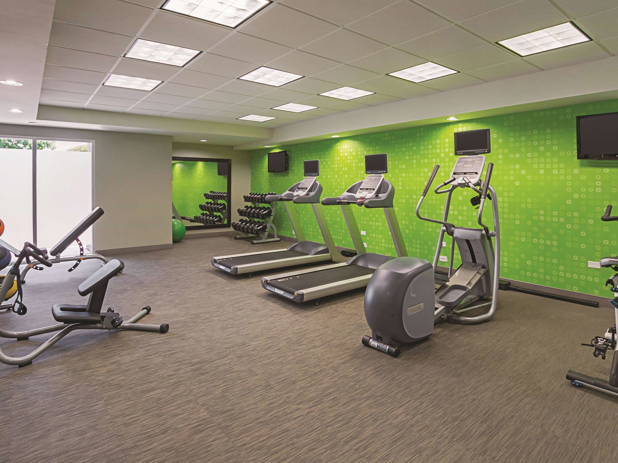 La Quinta Inn & Suites by Wyndham Fort Worth North