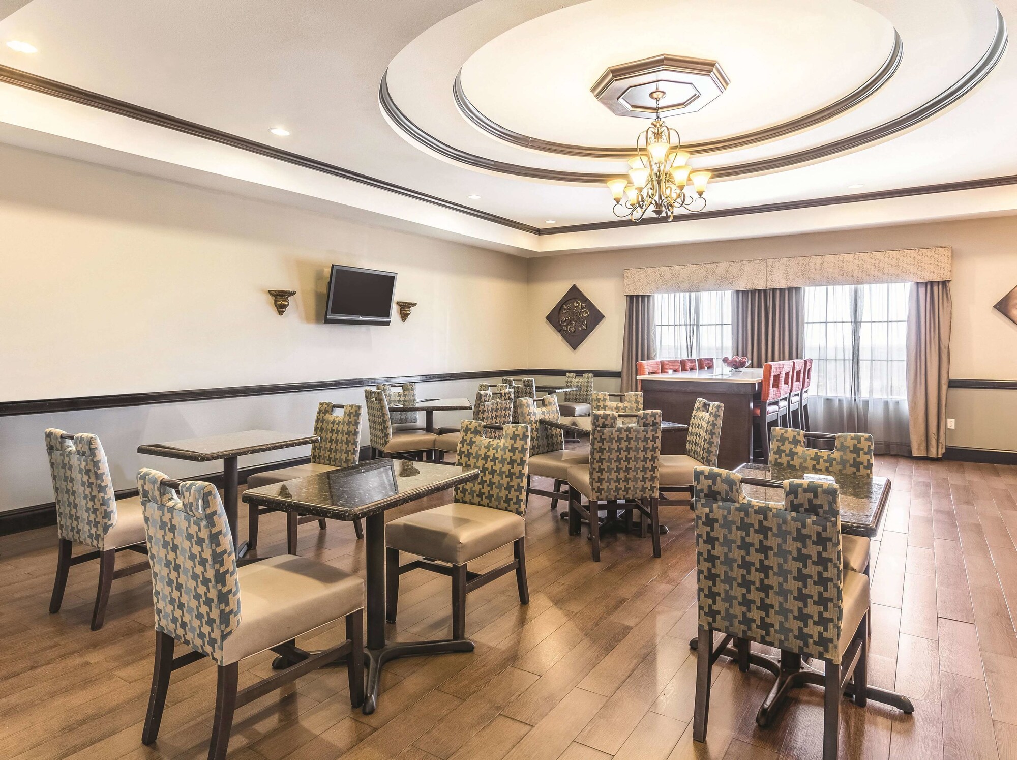 La Quinta Inn & Suites by Wyndham Fort Worth - Lake Worth