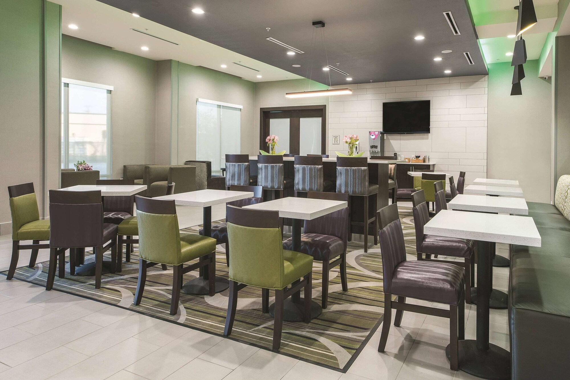 La Quinta Inn & Suites by Wyndham Fort Worth West - I-30