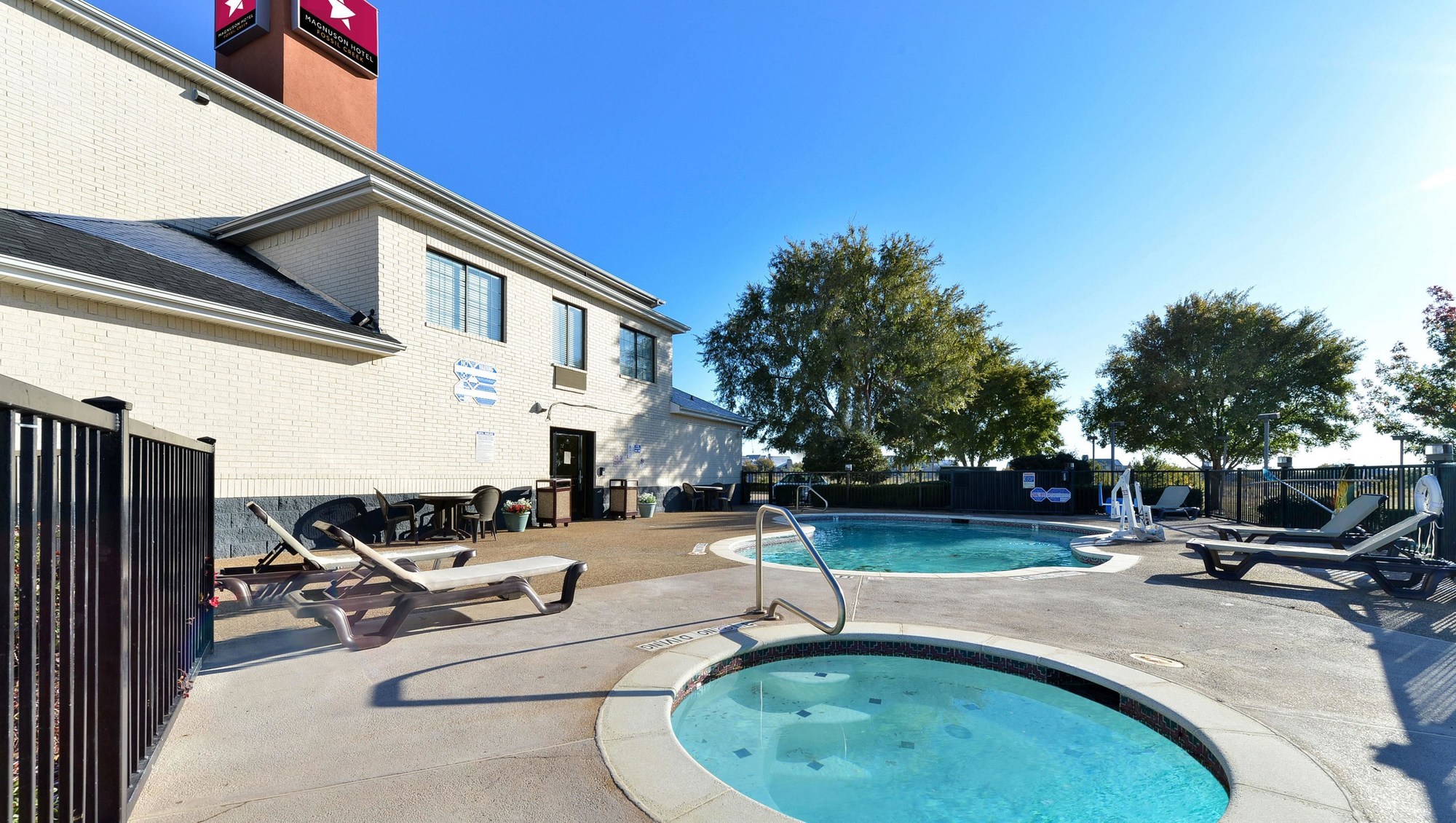 Quality Inn & Suites