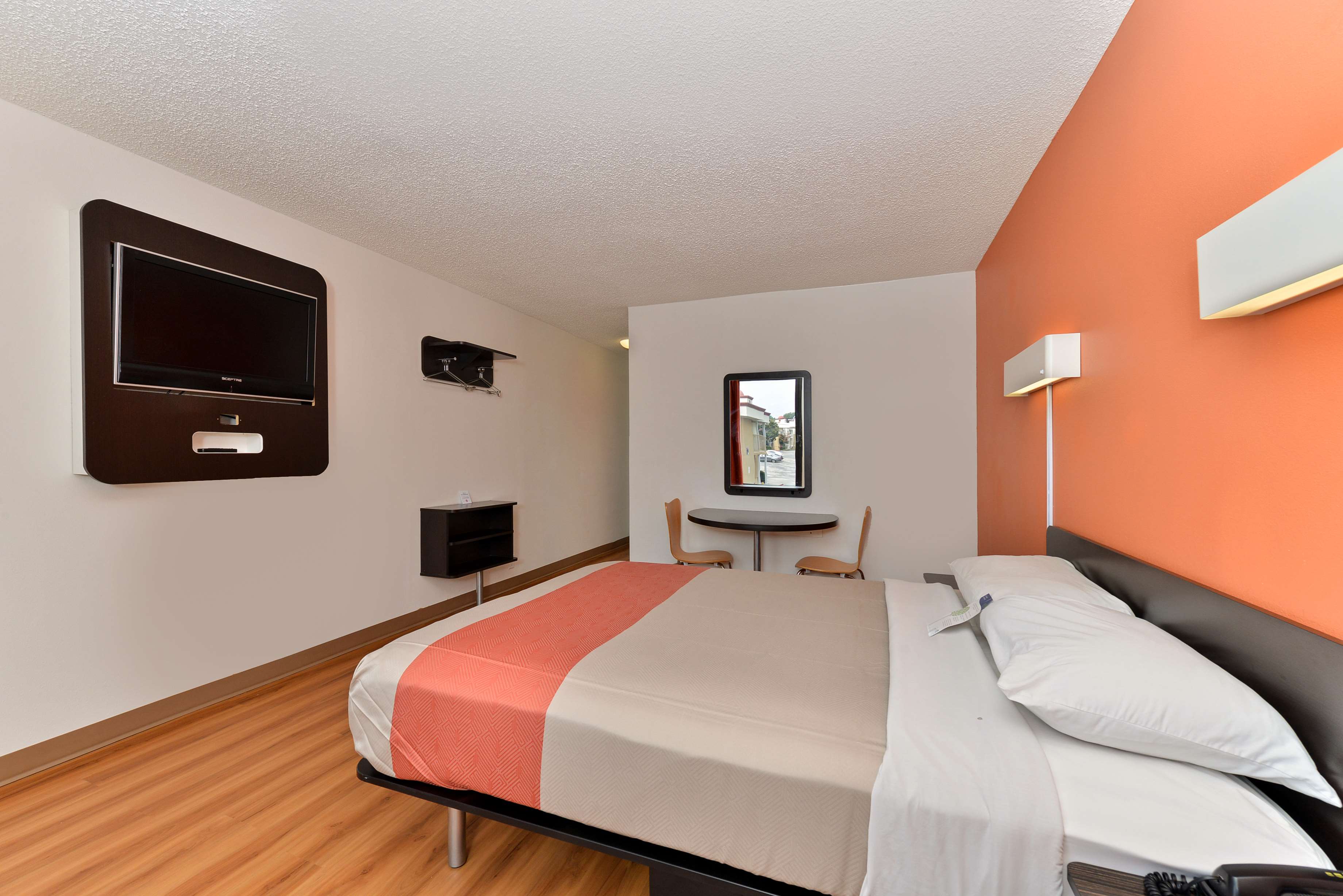 Motel 6 Fort Worth - Downtown East