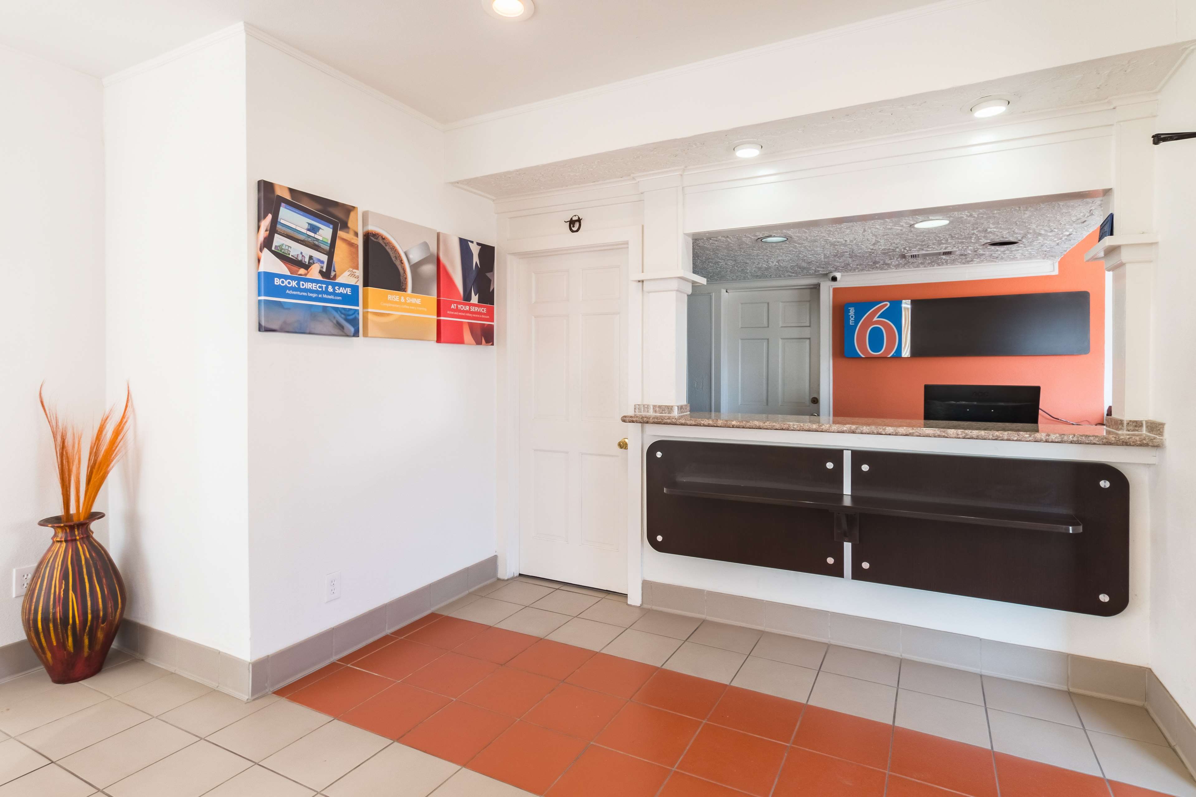 Motel 6 Fort Worth White Settlement