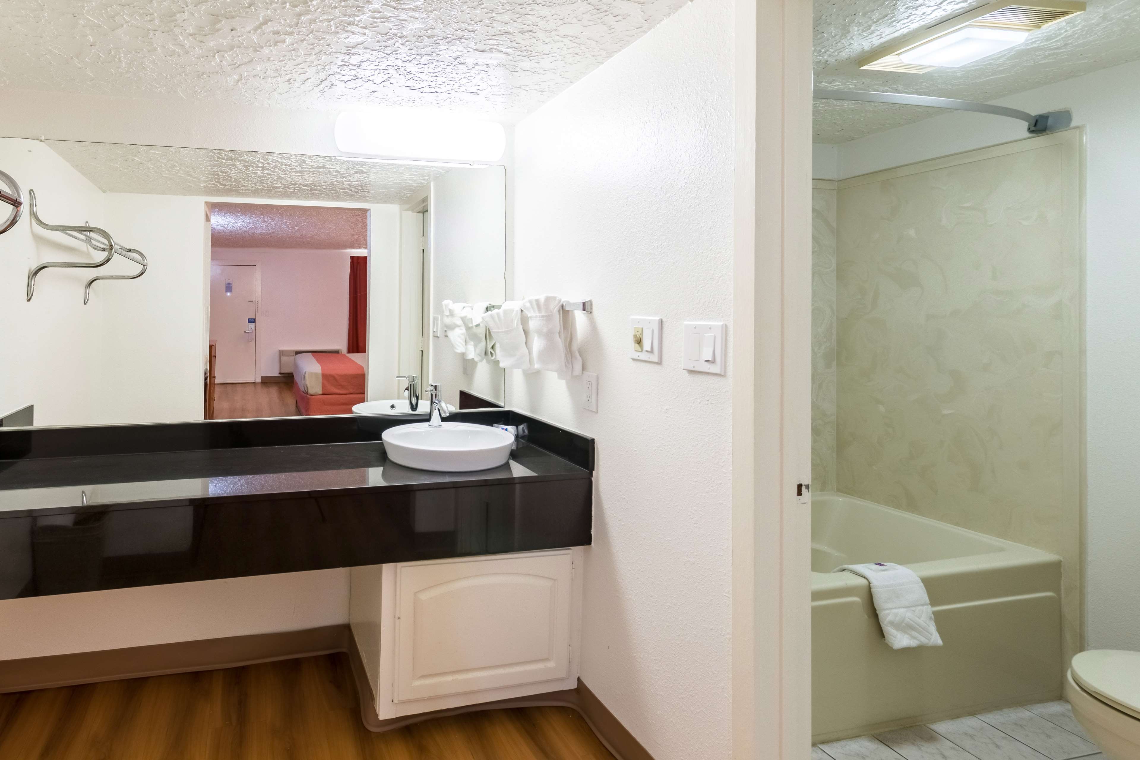 Motel 6 Fort Worth White Settlement