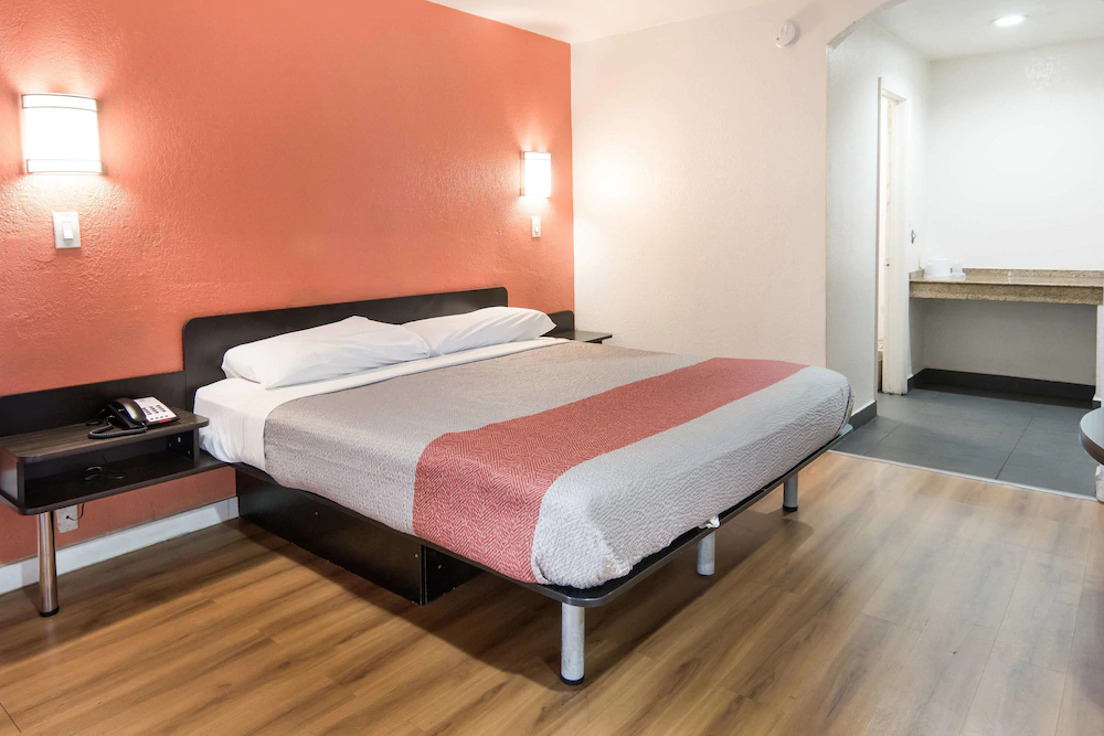 Motel 6 Fort Worth Seminary