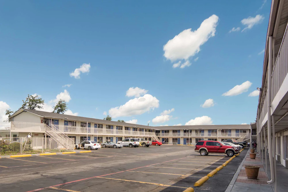 Motel 6 Fort Worth Seminary