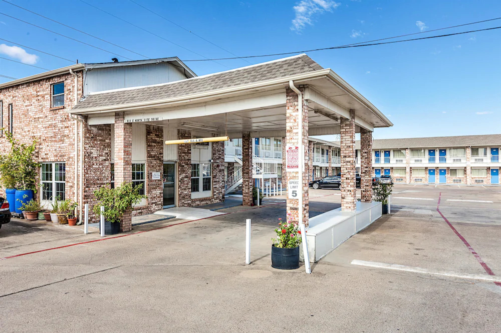Motel 6 Ft Worth Convention Center