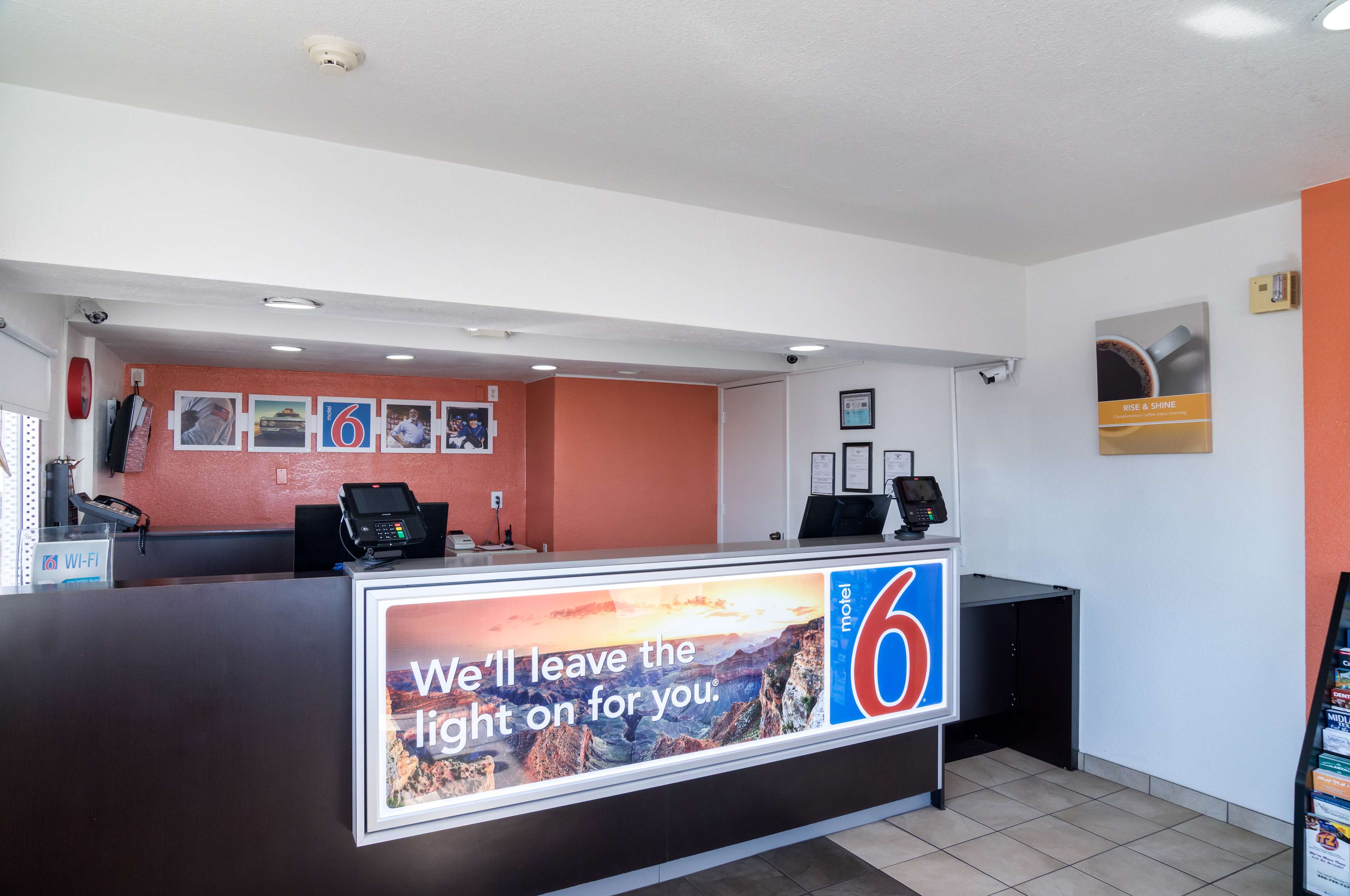 Motel 6 Fort Worth, TX - East