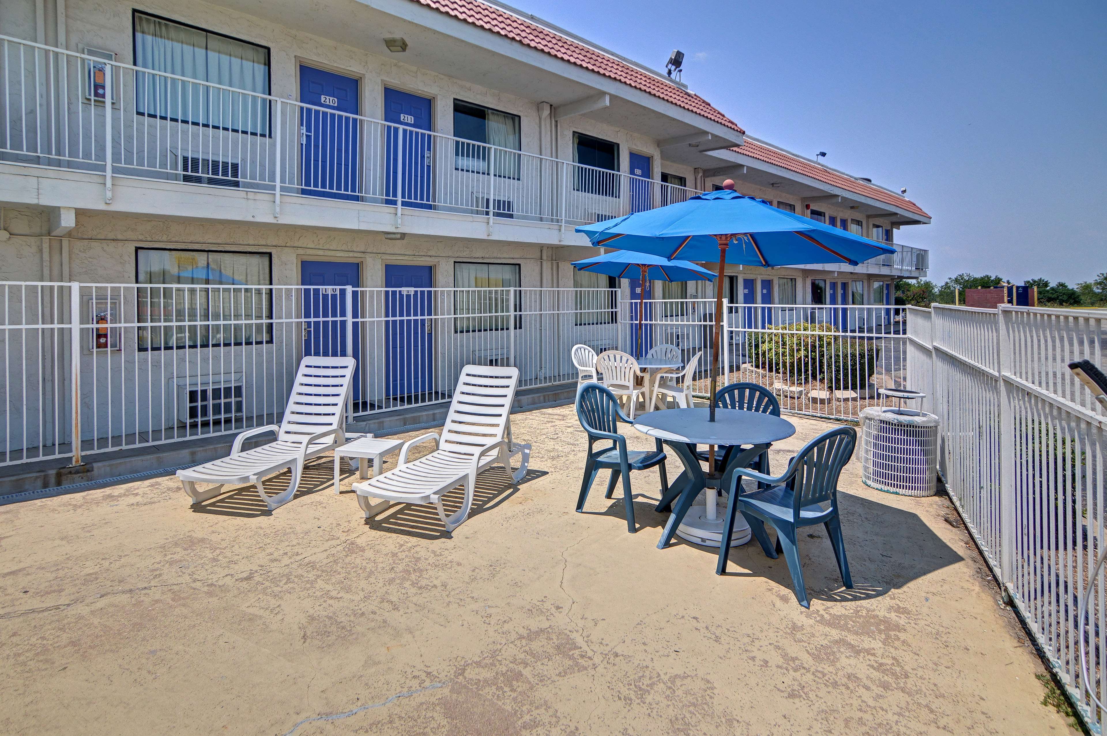 Motel 6 Fort Worth, TX - East