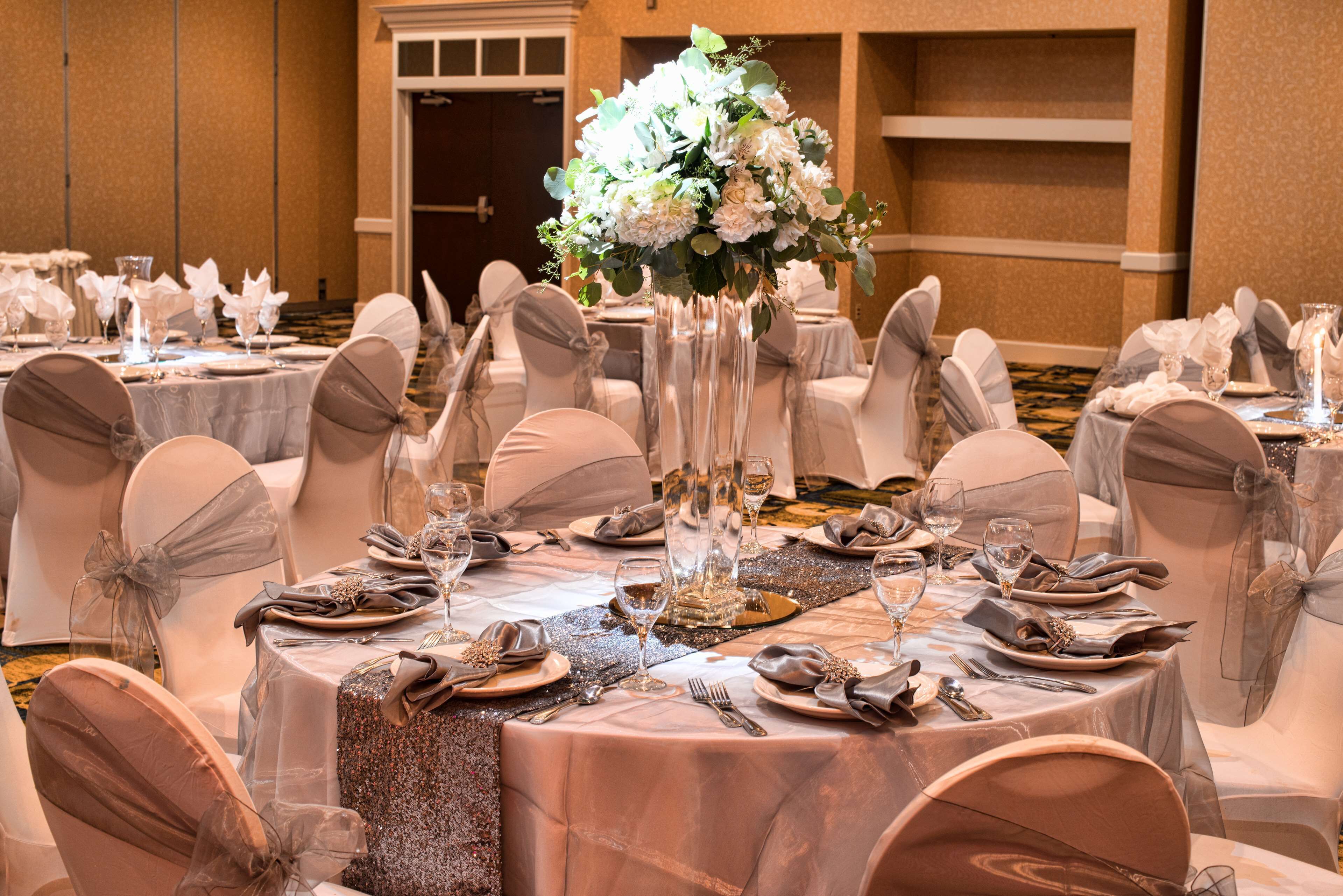 Radisson Fort Worth North - Fossil Creek