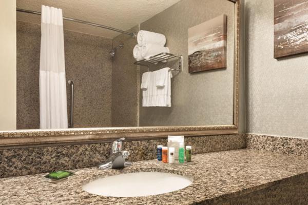 Radisson Fort Worth North - Fossil Creek