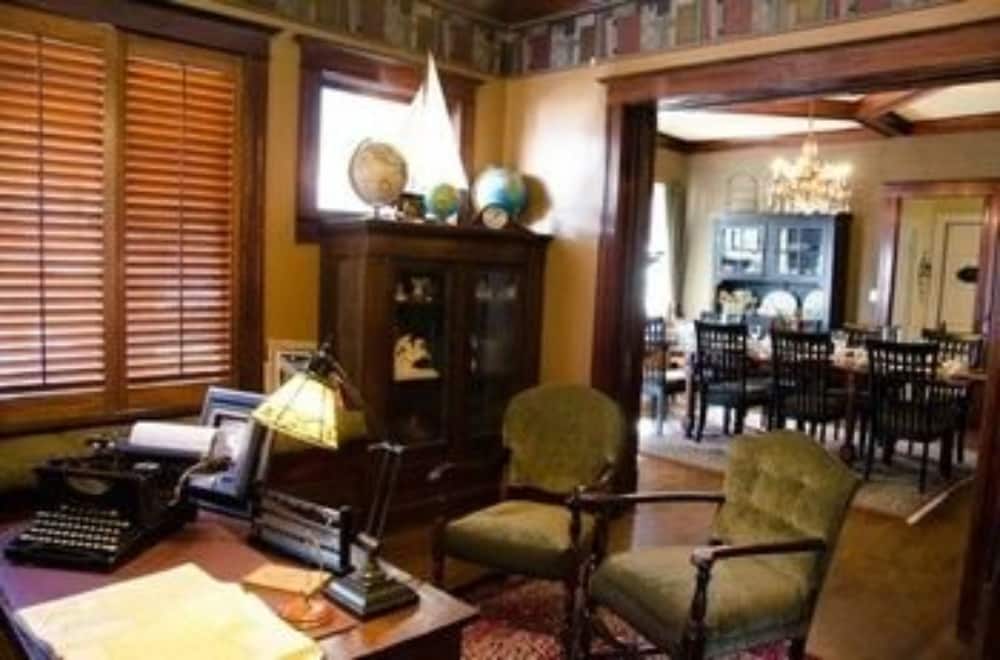 Rosen House Inn