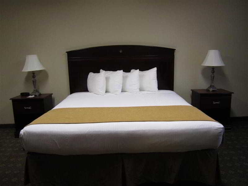 Franklin Inn & Suites