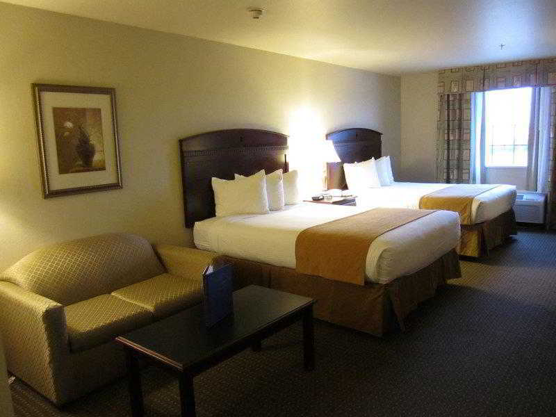 Franklin Inn & Suites