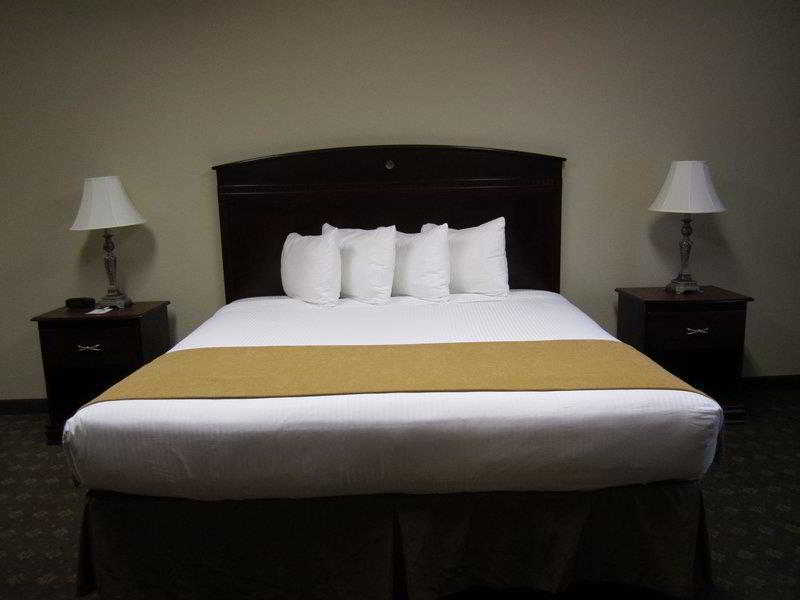 Franklin Inn & Suites