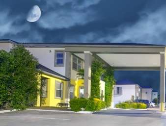 Days Inn by Wyndham Suites Fredericksburg