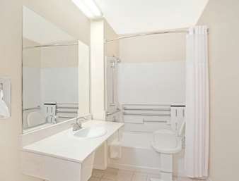 Days Inn by Wyndham Suites Fredericksburg