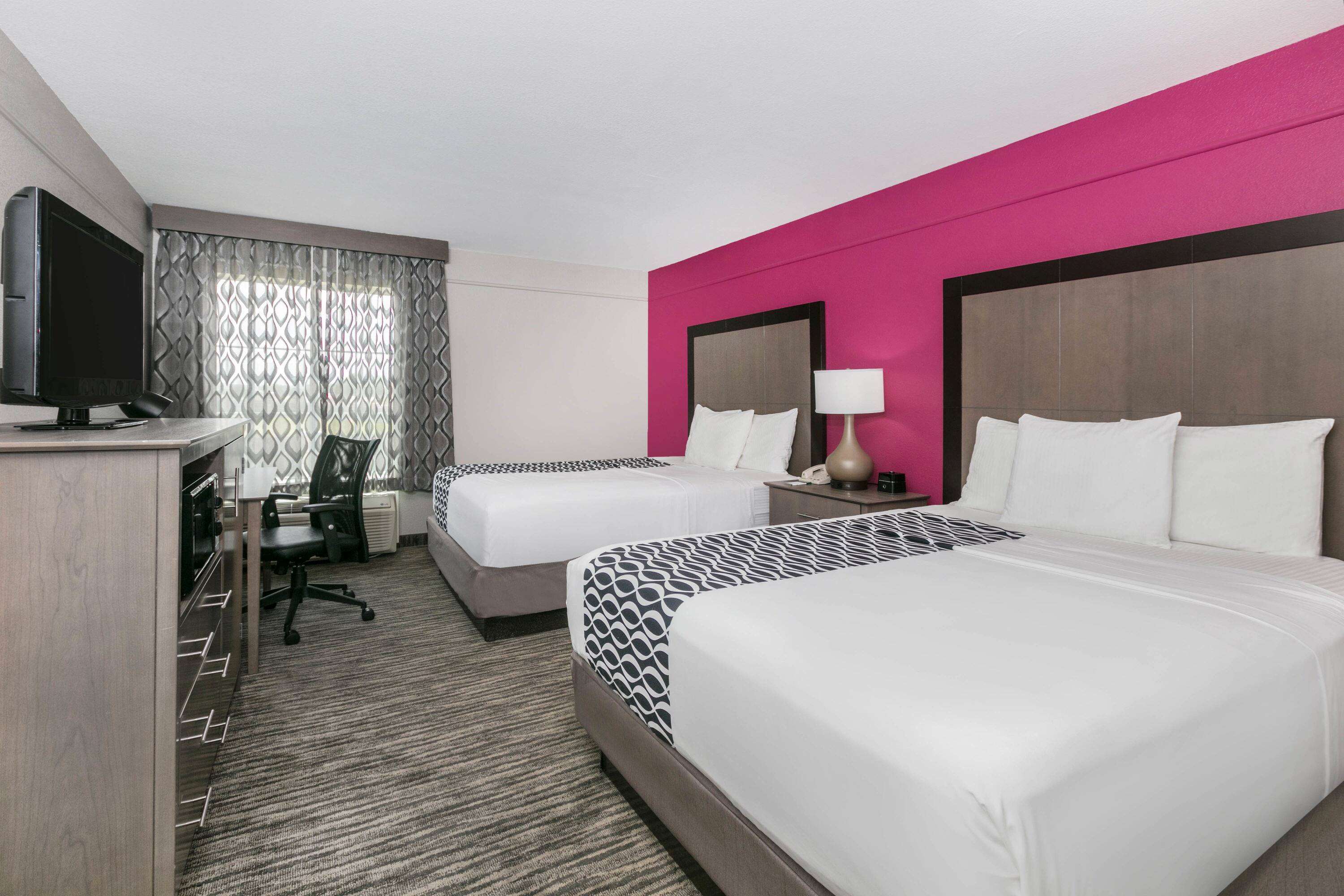La Quinta Inn & Suites by Wyndham Fredericksburg