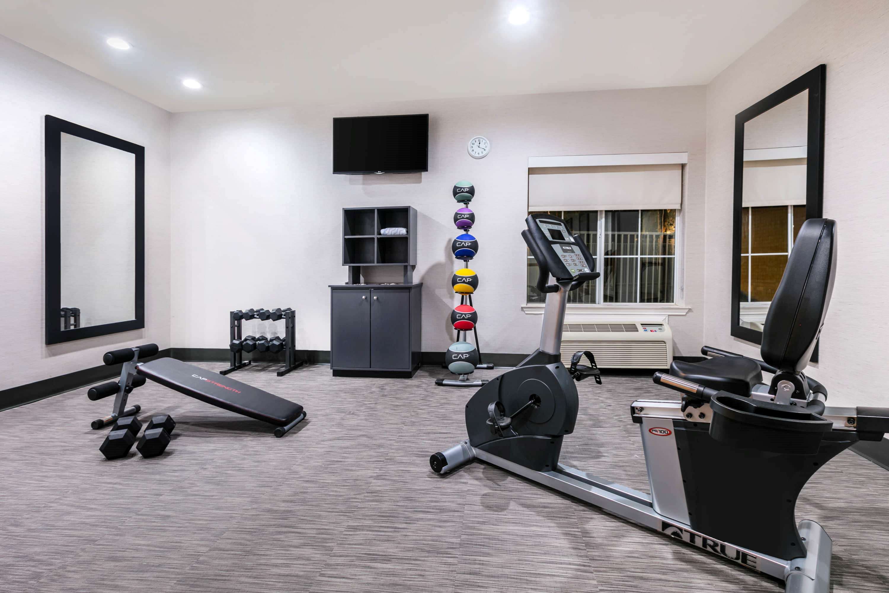 La Quinta Inn & Suites by Wyndham Fredericksburg