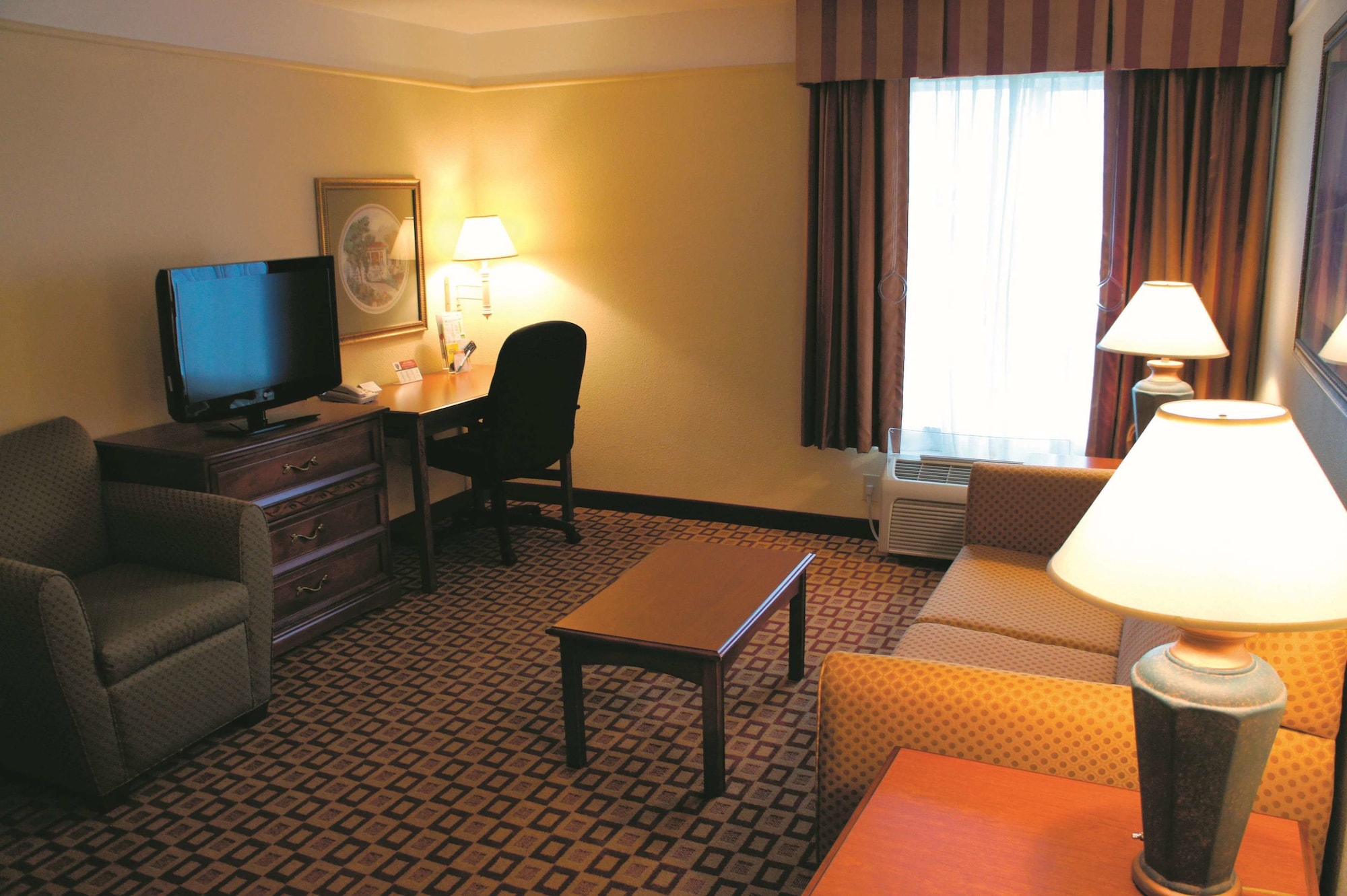 La Quinta Inn & Suites by Wyndham Fredericksburg