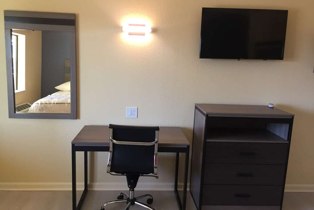Days Inn By Wyndham Freeport