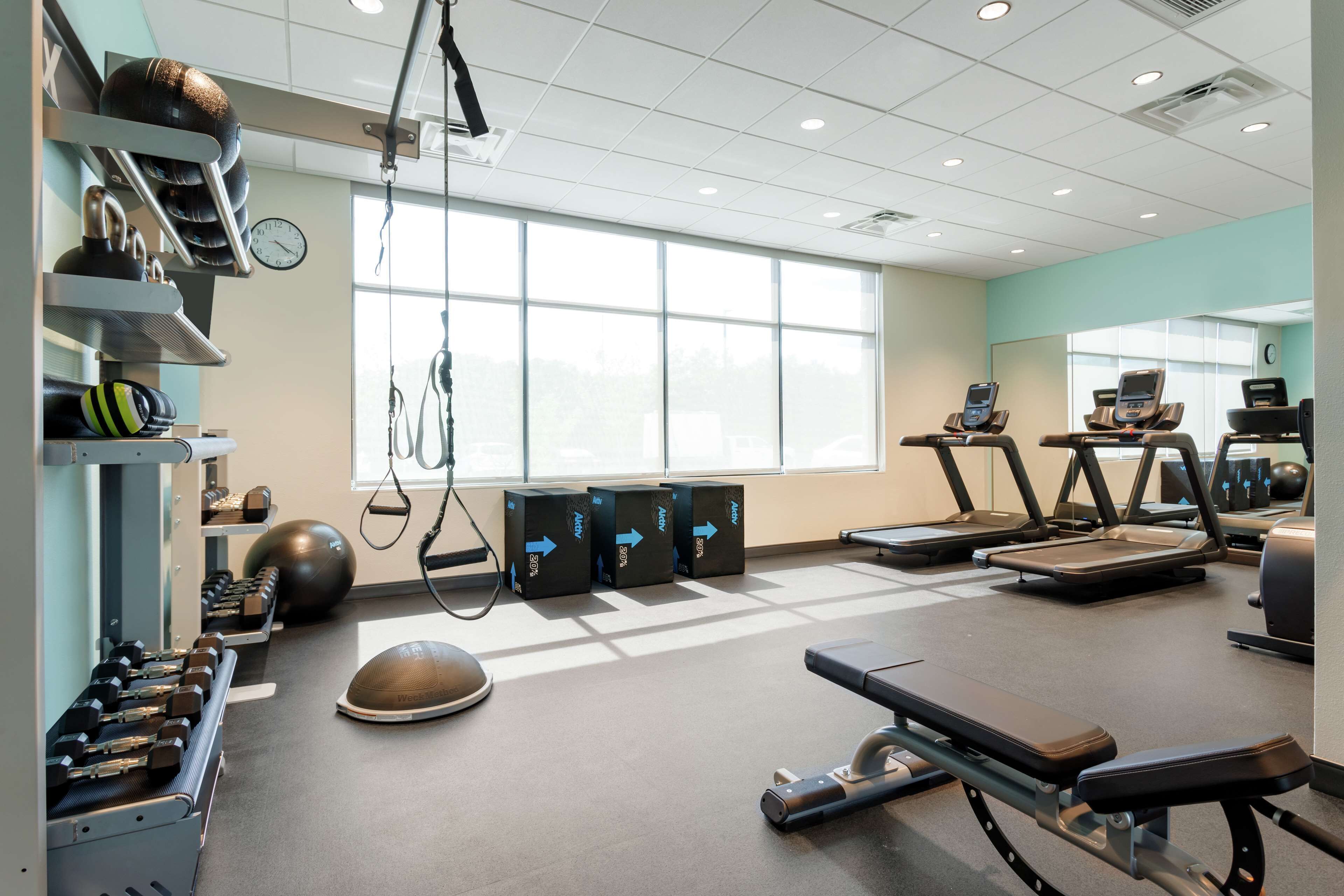 Tru by Hilton Frisco Dallas