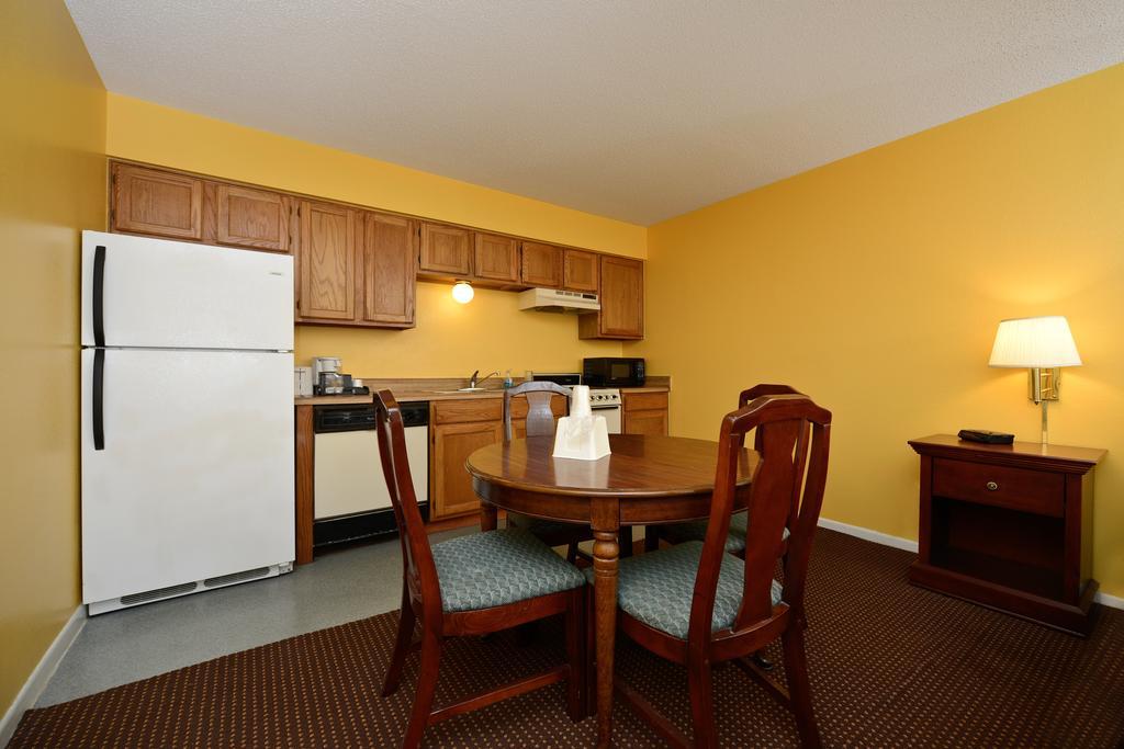Econo Lodge Inn & Suites Fulton - Rockport