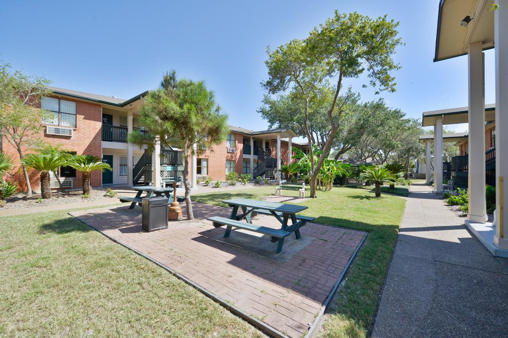 Econo Lodge Inn & Suites Fulton - Rockport