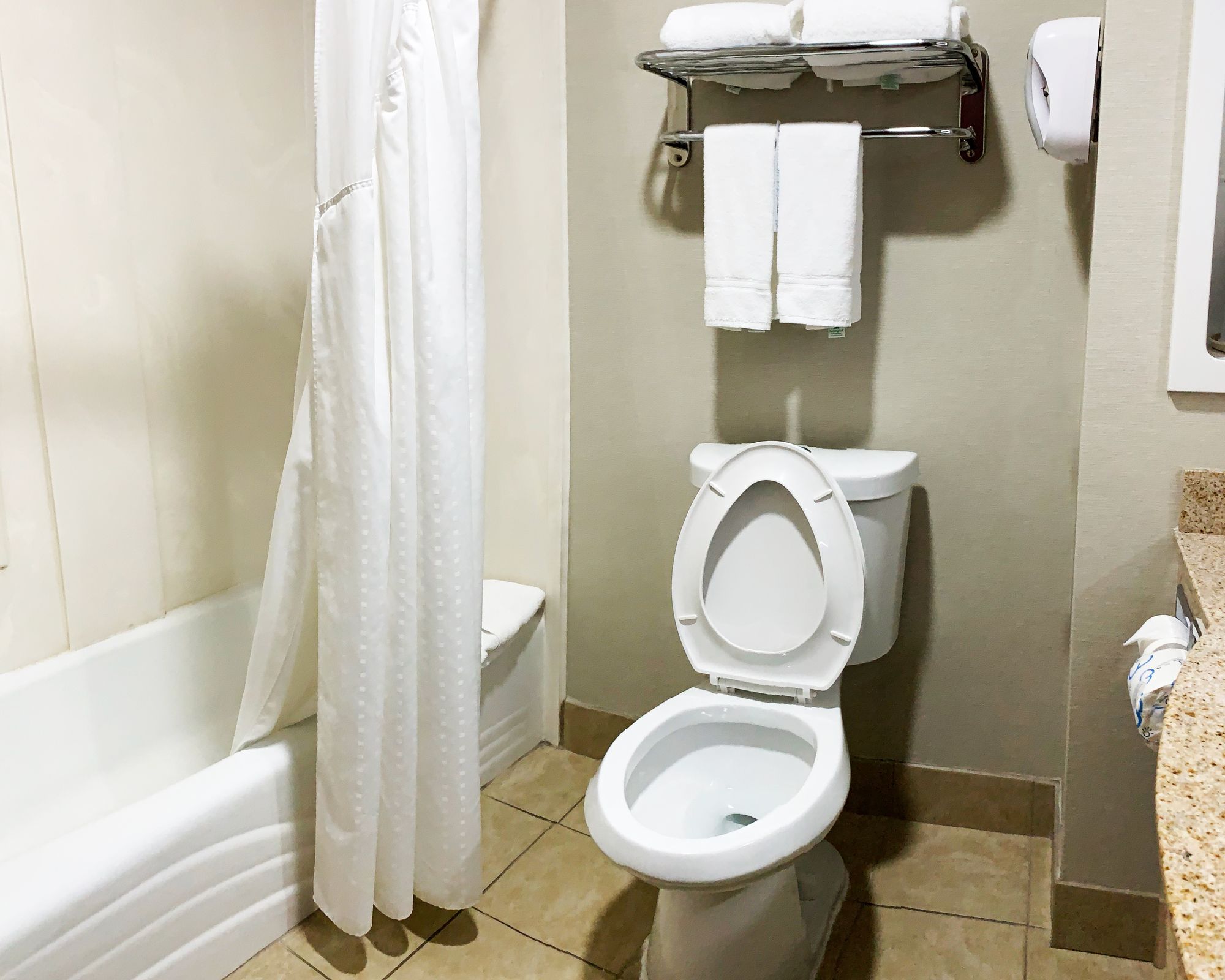 Holiday Inn Express & Suites Gainesville