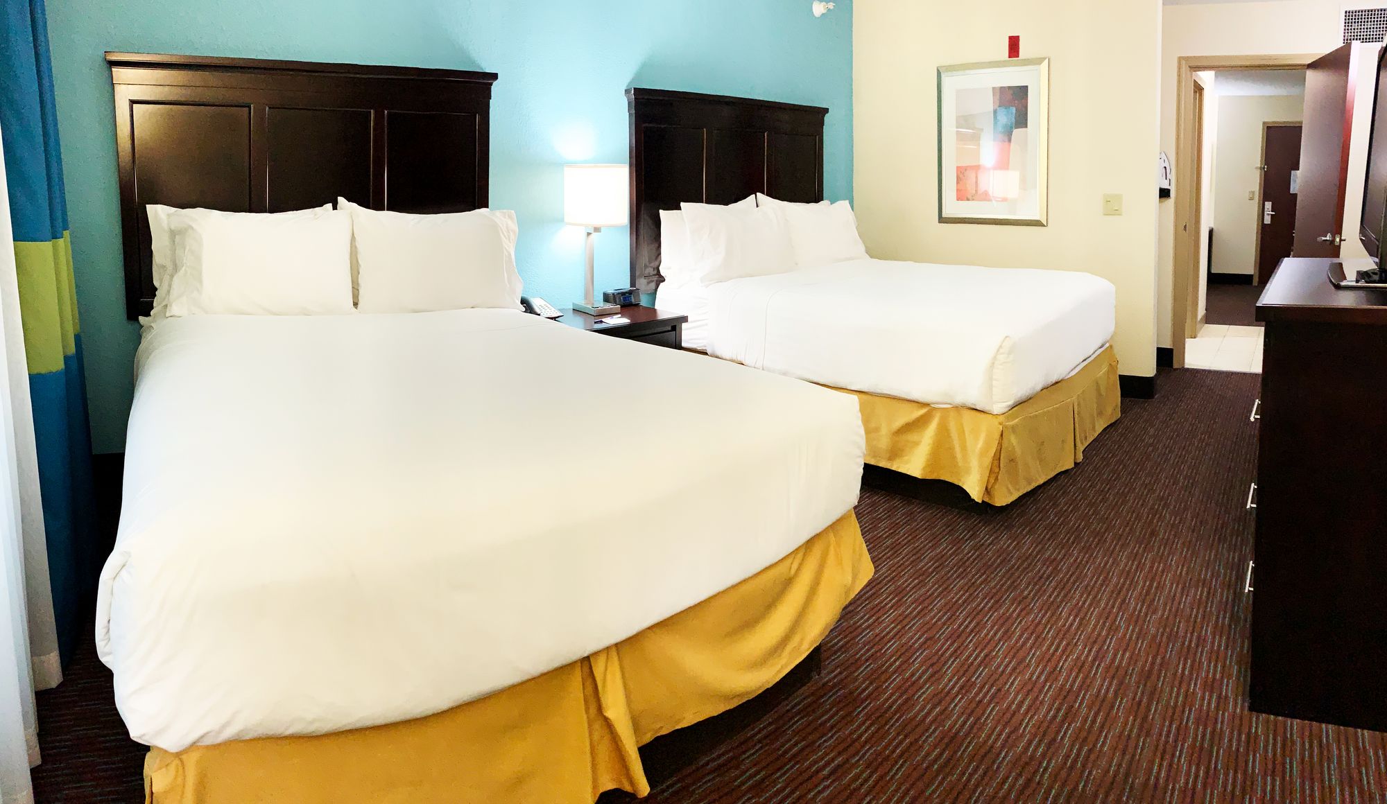 Holiday Inn Express & Suites Gainesville
