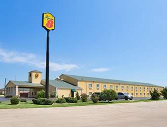 Super 8 by Wyndham Gainesville TX