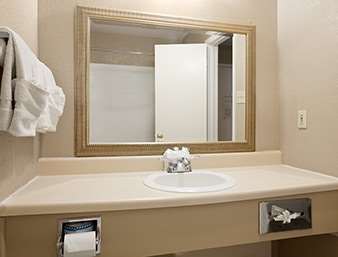 Super 8 by Wyndham Gainesville TX