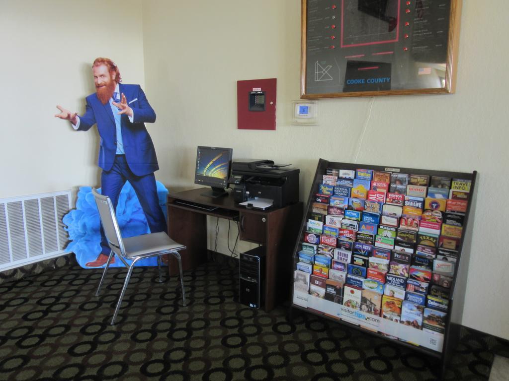 Super 8 by Wyndham Gainesville TX