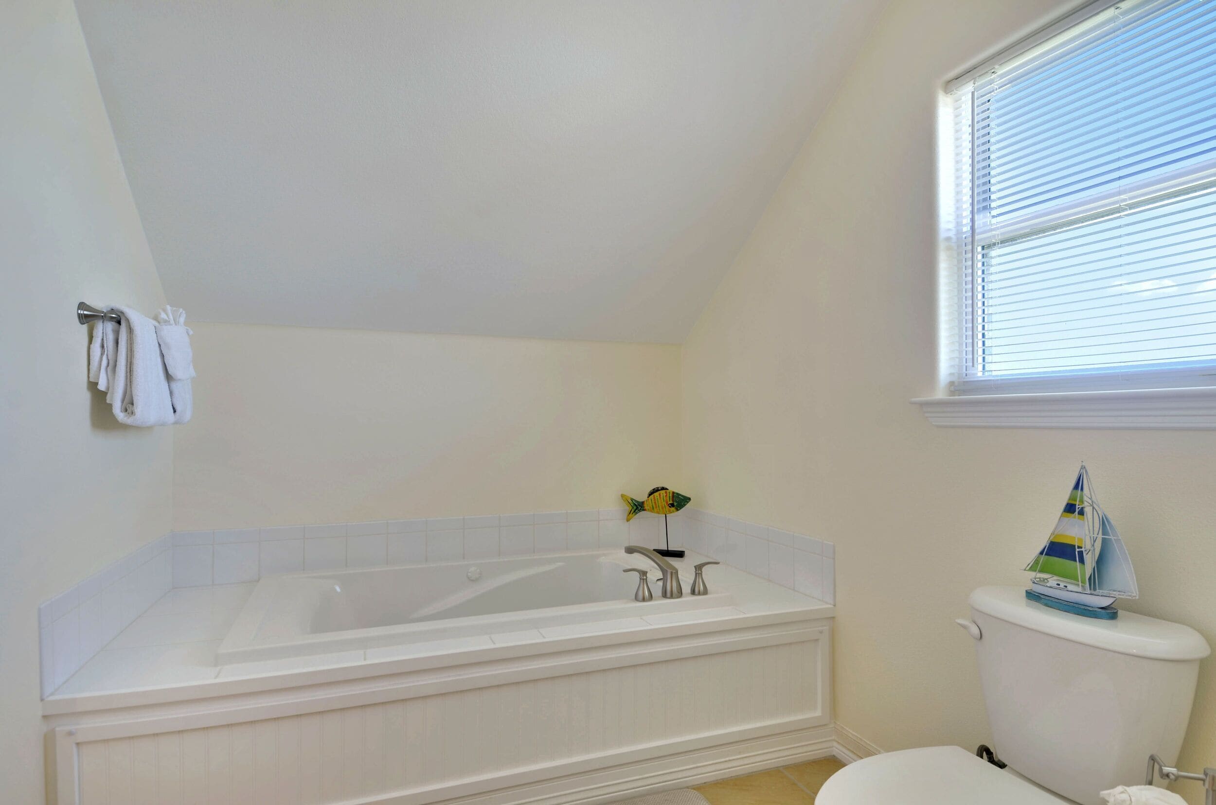 A View to Remember 3 BR Home by RedAwning