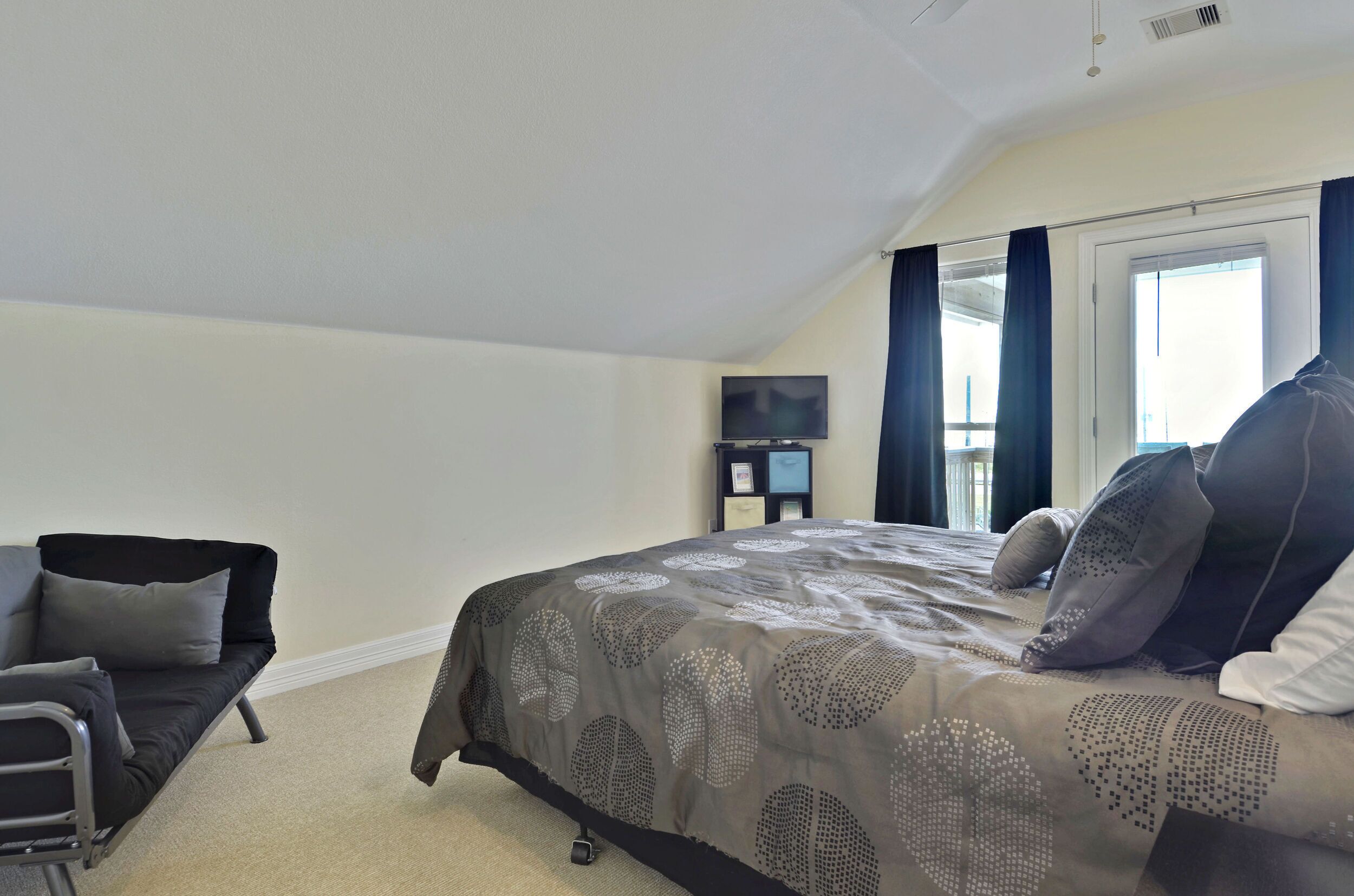 A View to Remember 3 BR Home by RedAwning