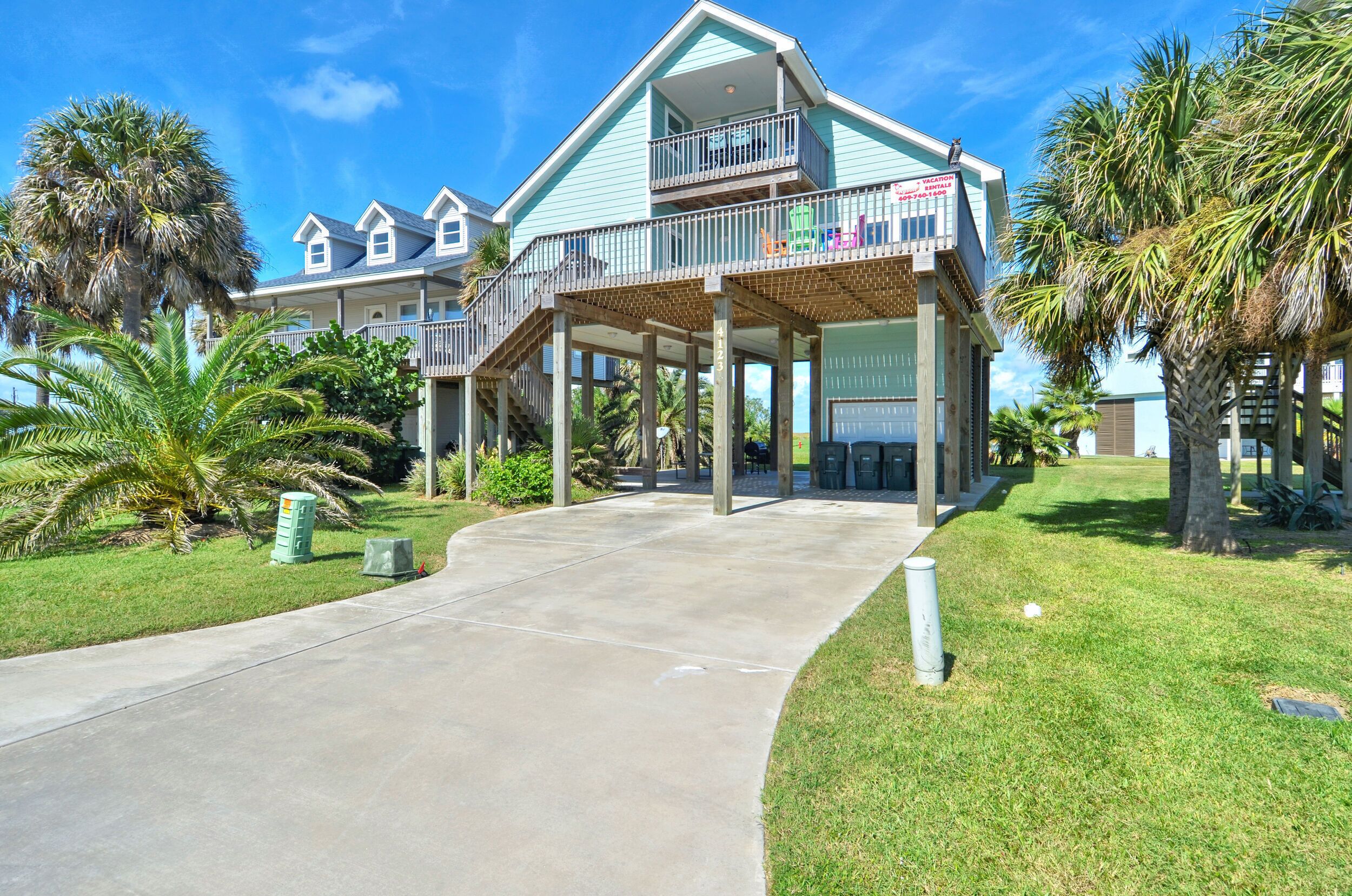 A View to Remember 3 BR Home by RedAwning