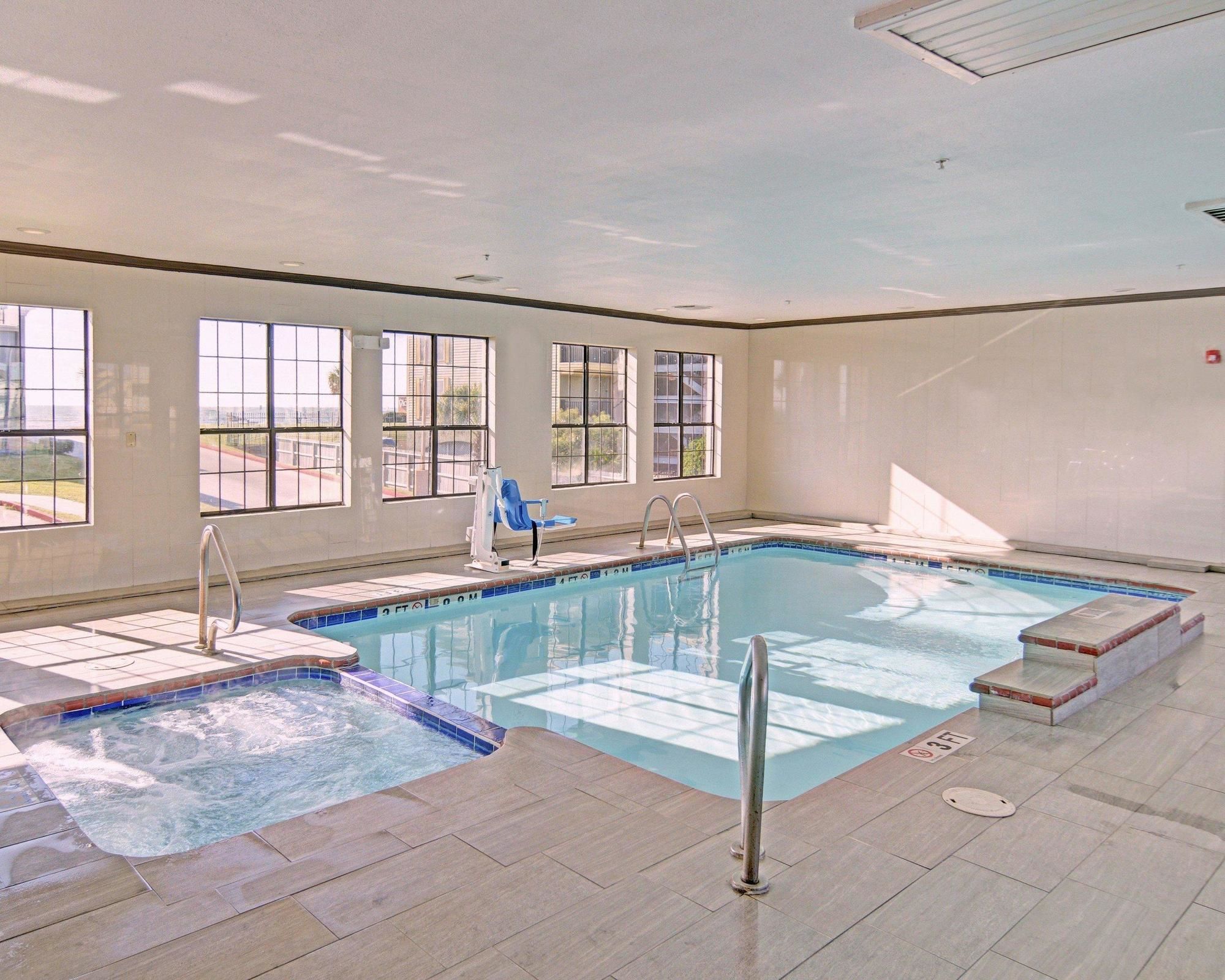 Spark By Hilton Galveston