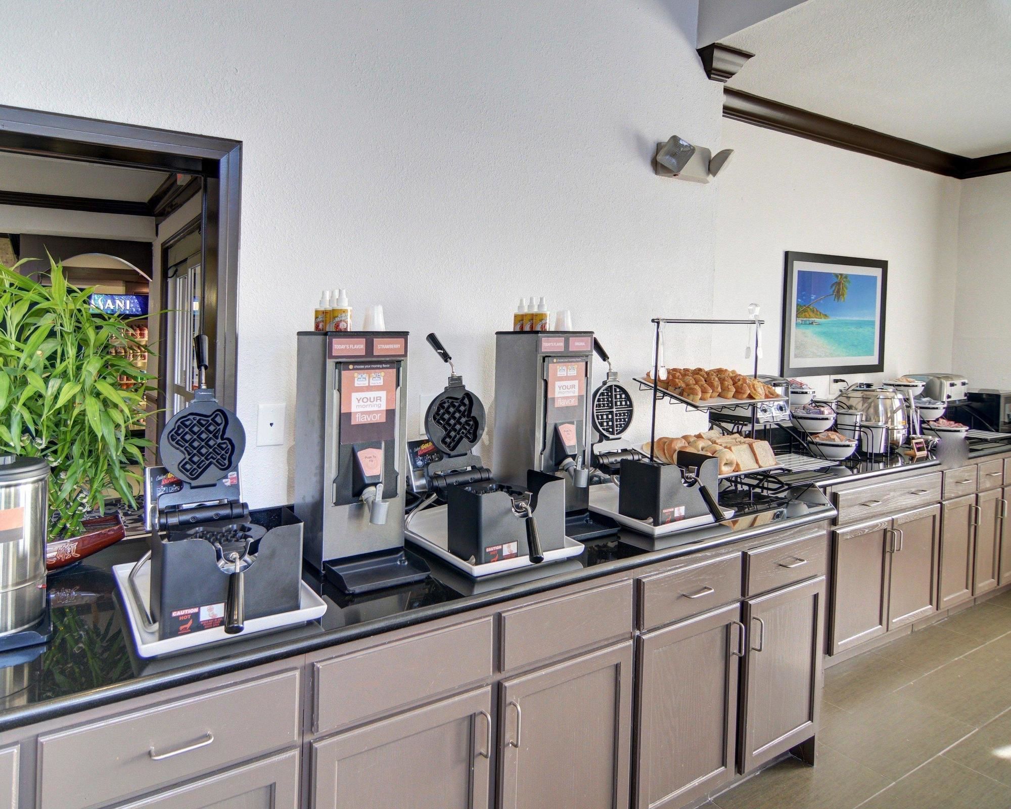 Spark By Hilton Galveston