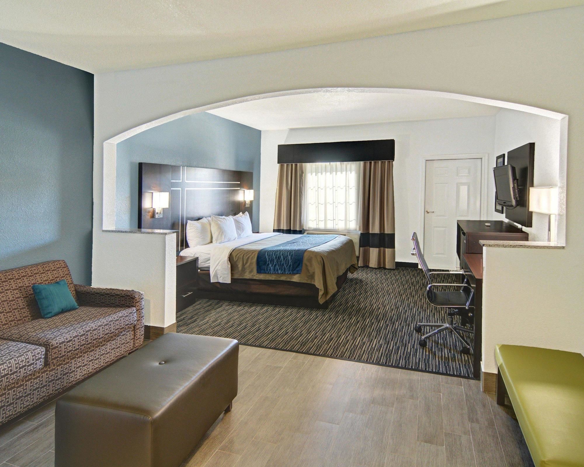 Spark By Hilton Galveston
