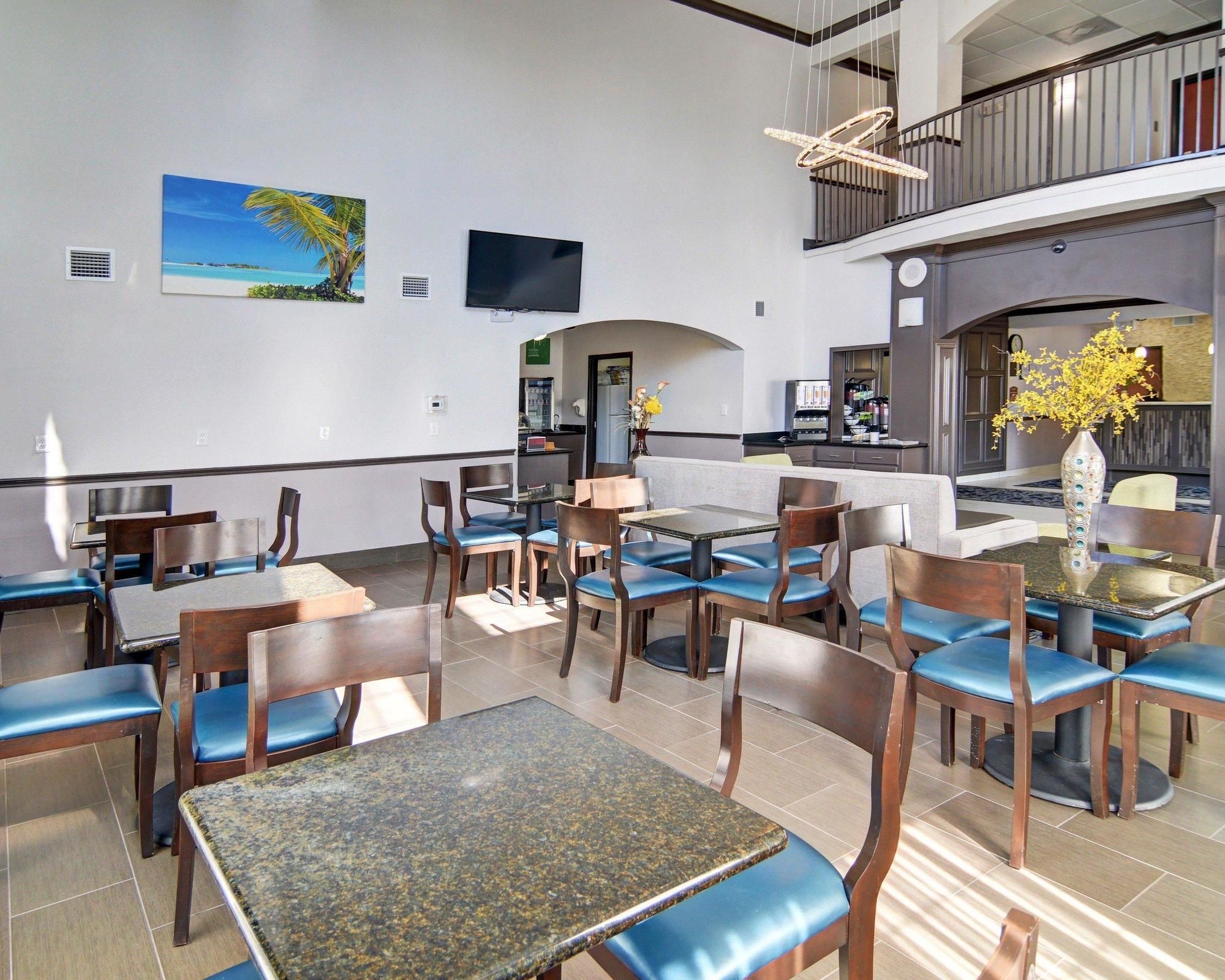 Spark By Hilton Galveston