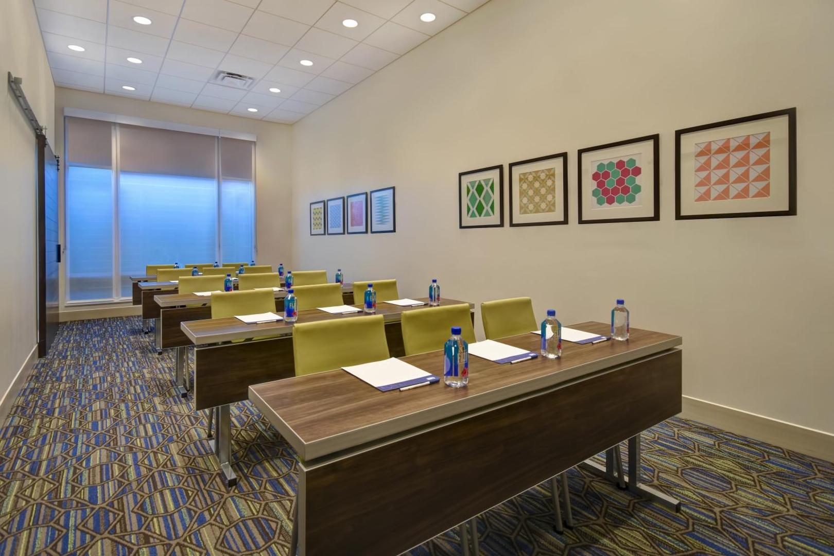 Holiday Inn Express & Suites Galveston Beach