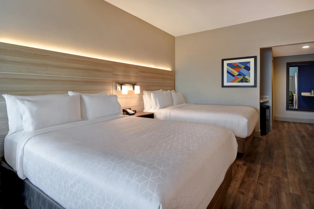 Holiday Inn Express & Suites Galveston Beach