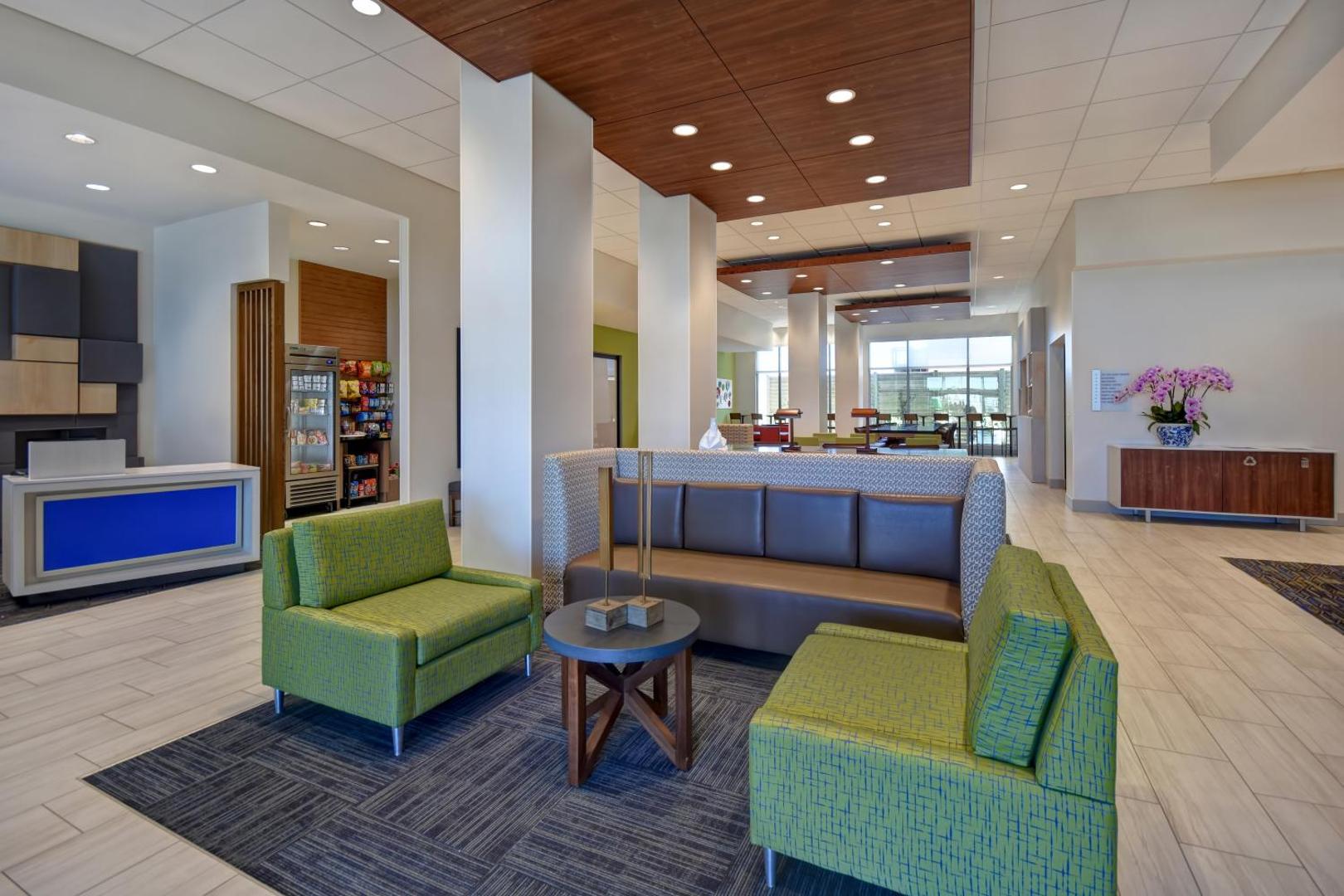 Holiday Inn Express & Suites Galveston Beach