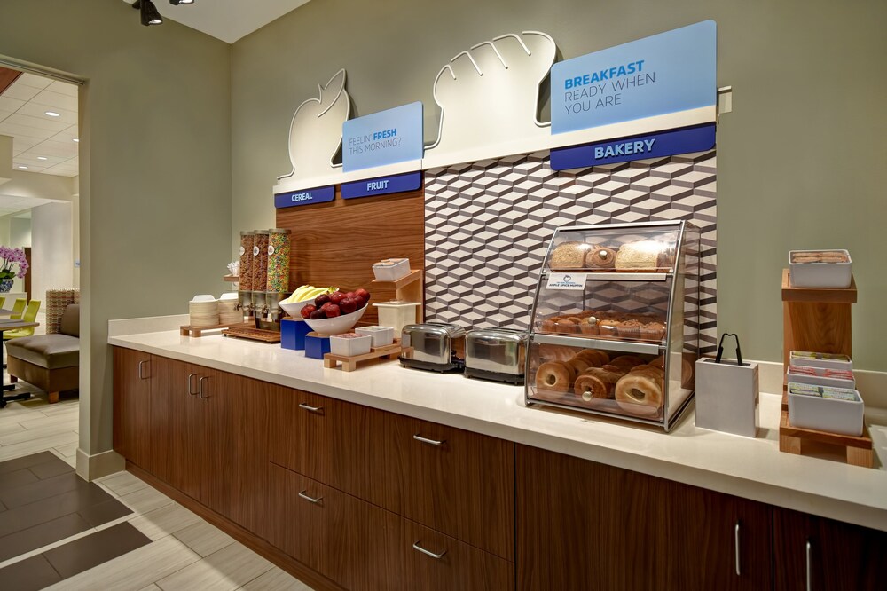 Holiday Inn Express & Suites Galveston Beach