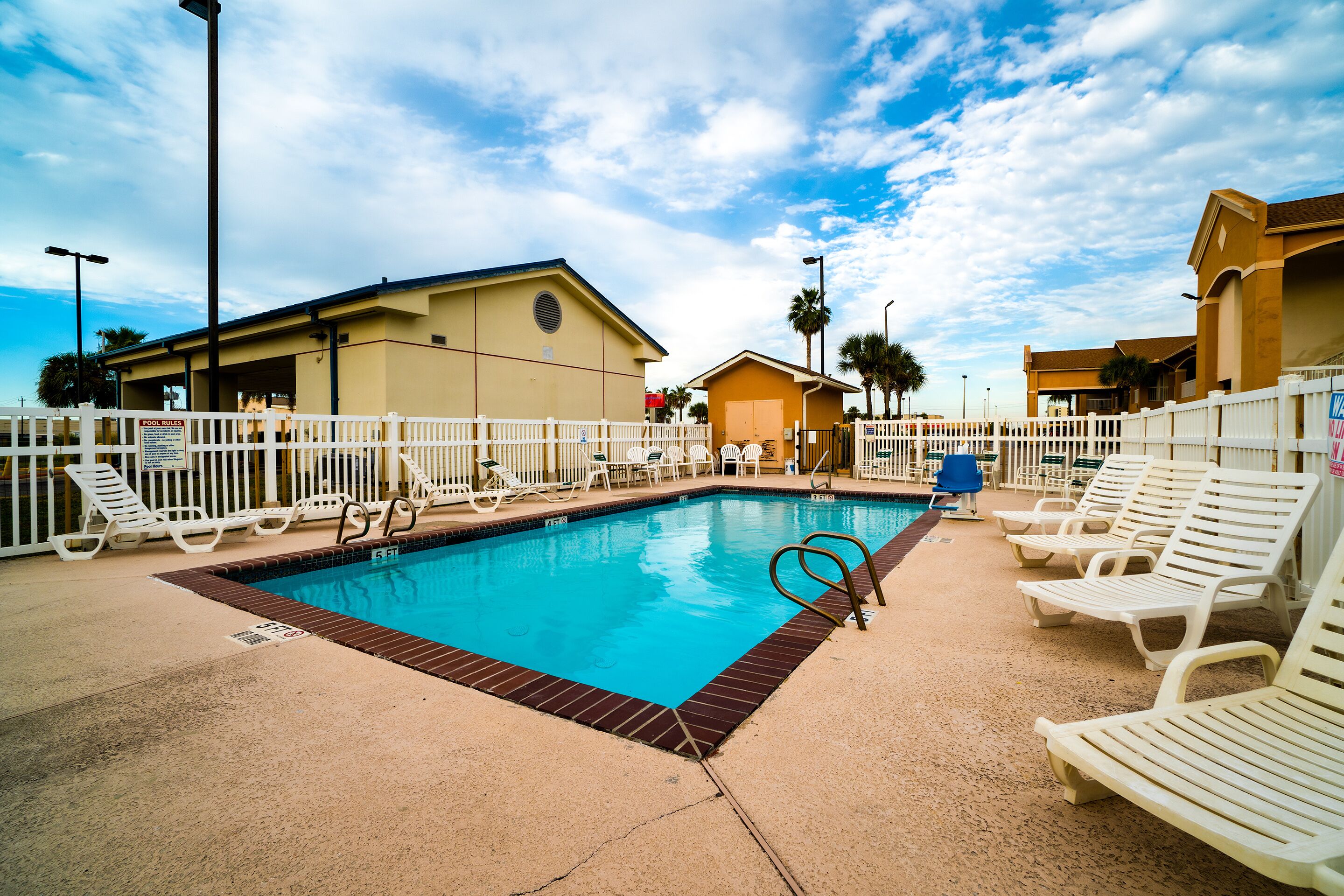Island Inn