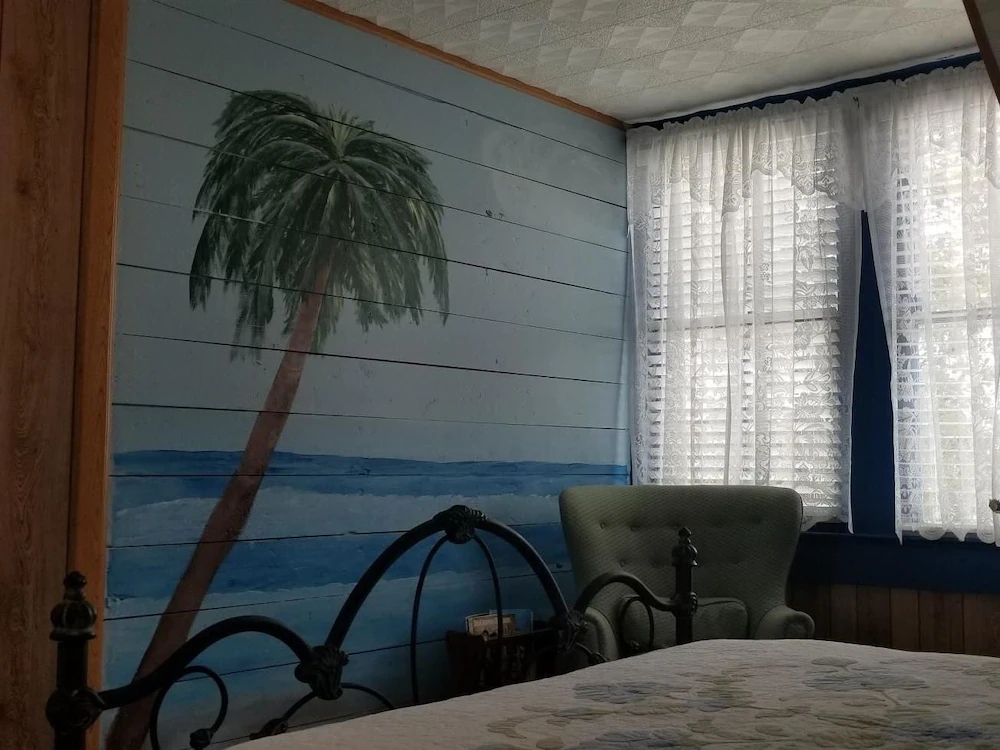 Lost Bayou Guesthouse B&B