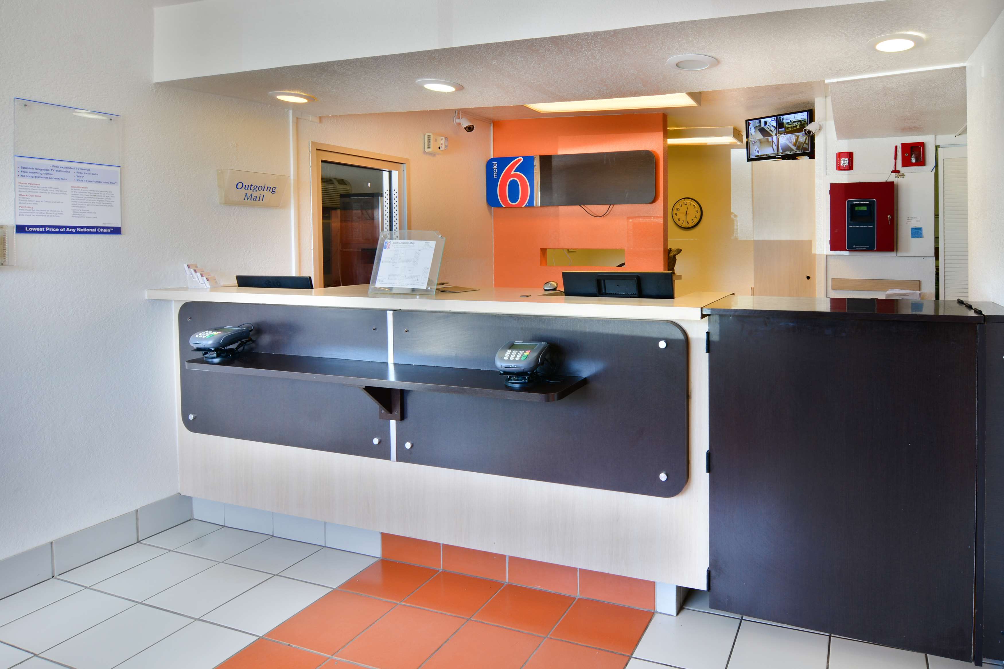 Motel 6 Galveston, TX