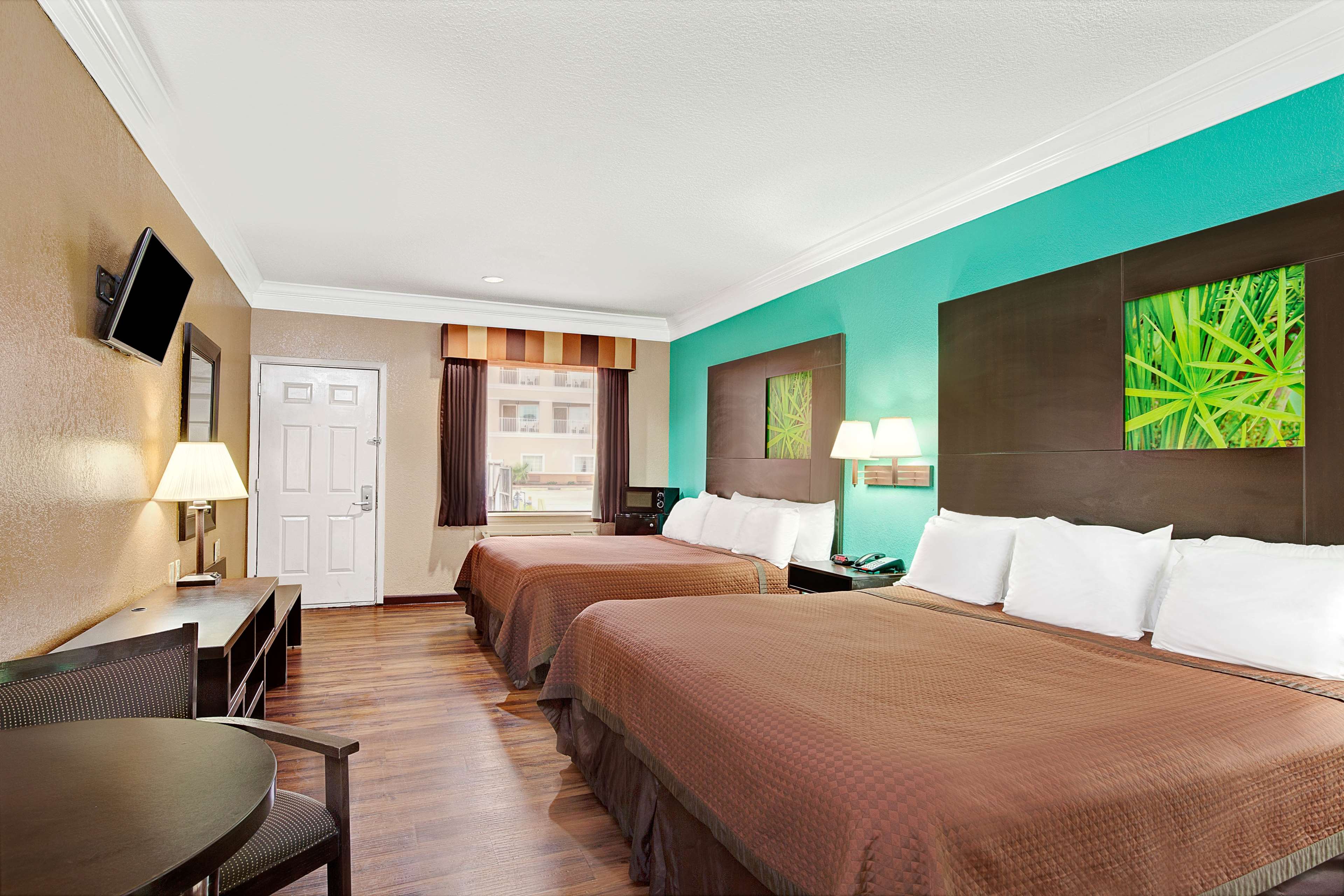 Super 8 by Wyndham Galveston