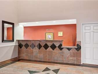Super 8 by Wyndham Galveston